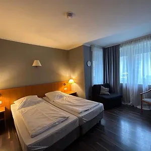 https://westend106.hotelsheidelberg.net