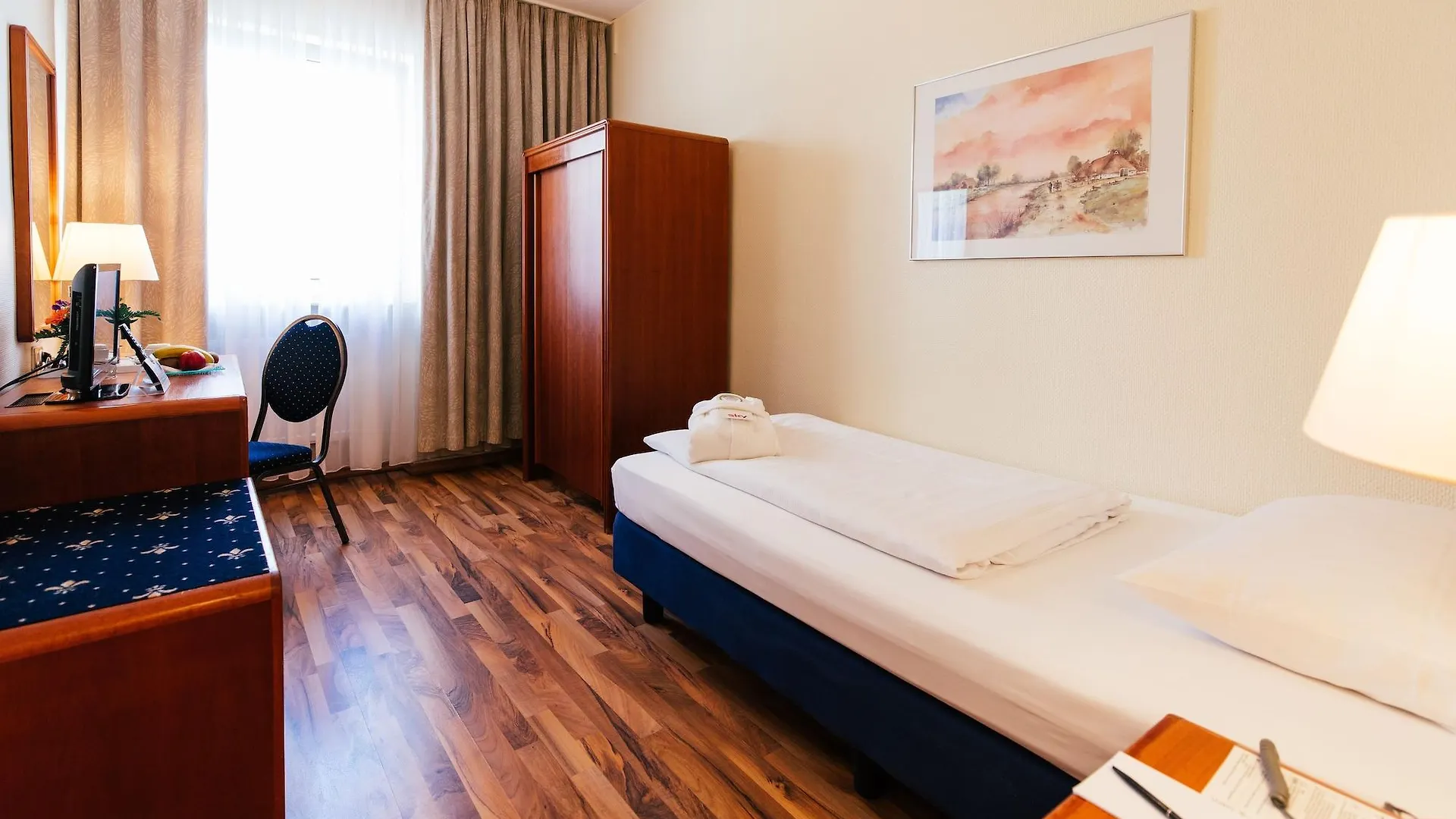 Hotel Excelsior - Central Station Frankfurt am Main